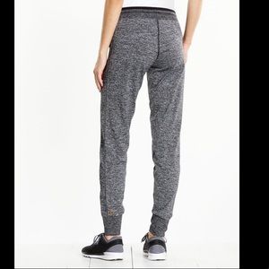 lucy joggers in heather grey